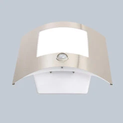 QAZQA Moderne Buitenwandlamp Staal Bewegingssensor IP44 - Emmerald 1 9 QAZQA Moderne Buitenwandlamp Staal Bewegingssensor IP44 - Emmerald 1 -Winkel Voor Woonverlichting 1000084674 0103