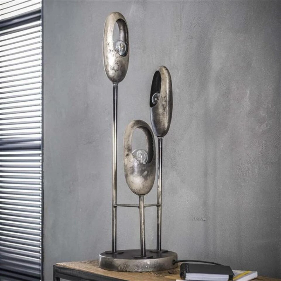 Industriële Tafellamp Kenzie Metaal 3-lichts - 21x21x69 Cm - Metaal - Grijs 4 Industriële Tafellamp Kenzie Metaal 3-lichts - 21x21x69 Cm - Metaal - Grijs - Afbeelding 2